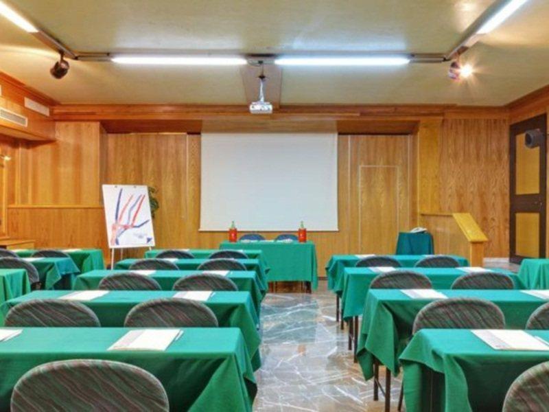 Grifone - Meetings & Florencia